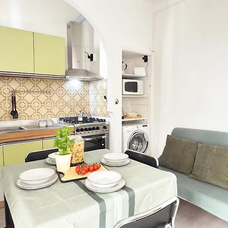 50 Mt Dal Mare - Relax Con Box E Ampio Terrazzo Апартаменти Алассіо