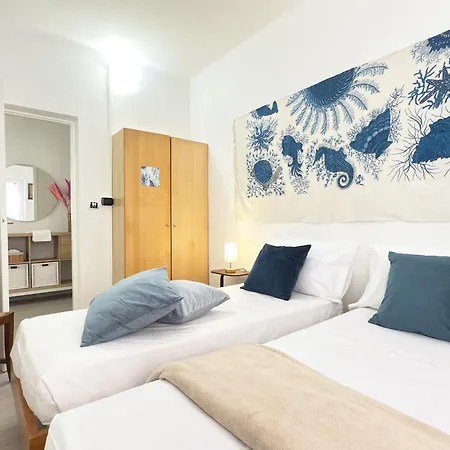 50 Mt Dal Mare - Relax Con Box E Ampio Terrazzo * Alassio