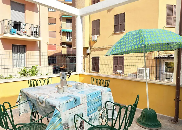 아파트 50 Mt Dal Mare - Relax Con Box E Ampio Terrazzo 알라시오